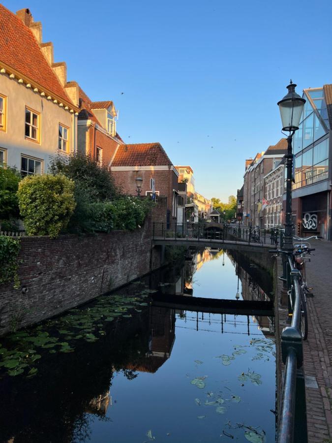 Canal Apartment At Historic Citycenter アーメルスフォールト エクステリア 写真