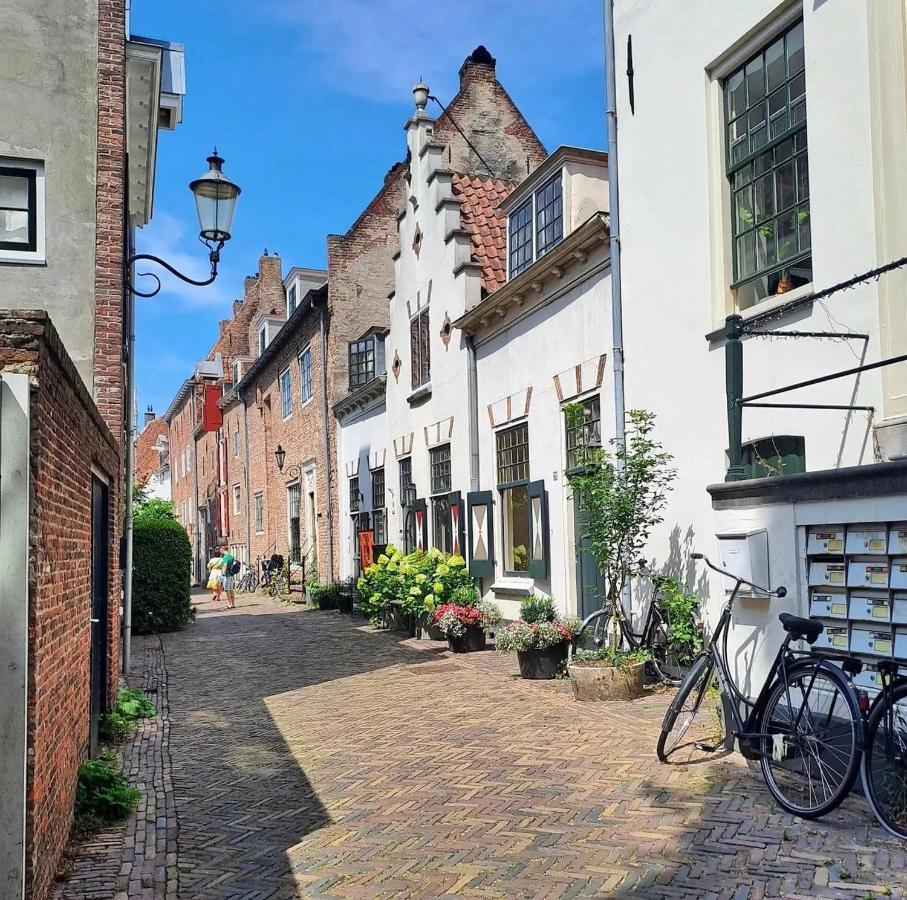 Canal Apartment At Historic Citycenter アーメルスフォールト エクステリア 写真